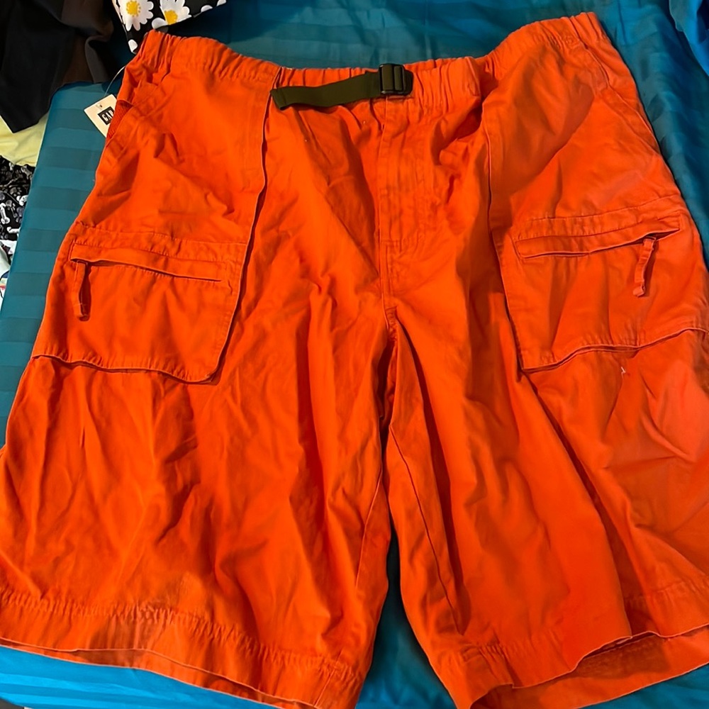 GAP orange cargo shorts brand NEW